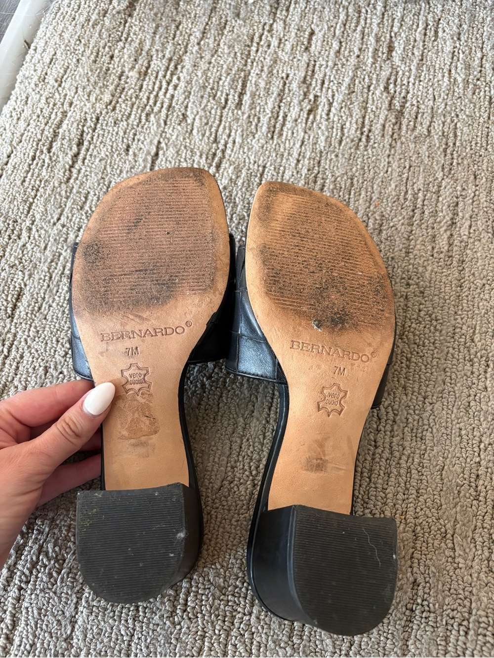 Vintage Bernardo heels - Picture 5 of 6